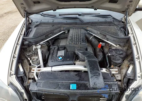 2009 BMW X5 xDrive30I z USA, uszkodzony, nr VIN 5UXFE43529L275776